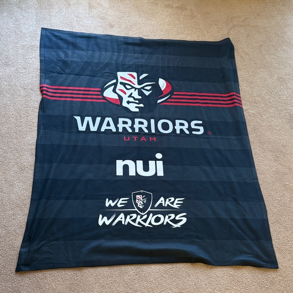 Nui Warriors Utah Black and Red Throw Blanket